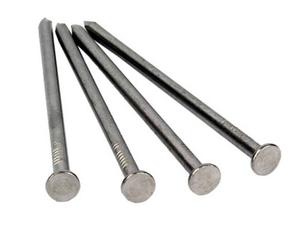 There are four common nails with round and flat head.